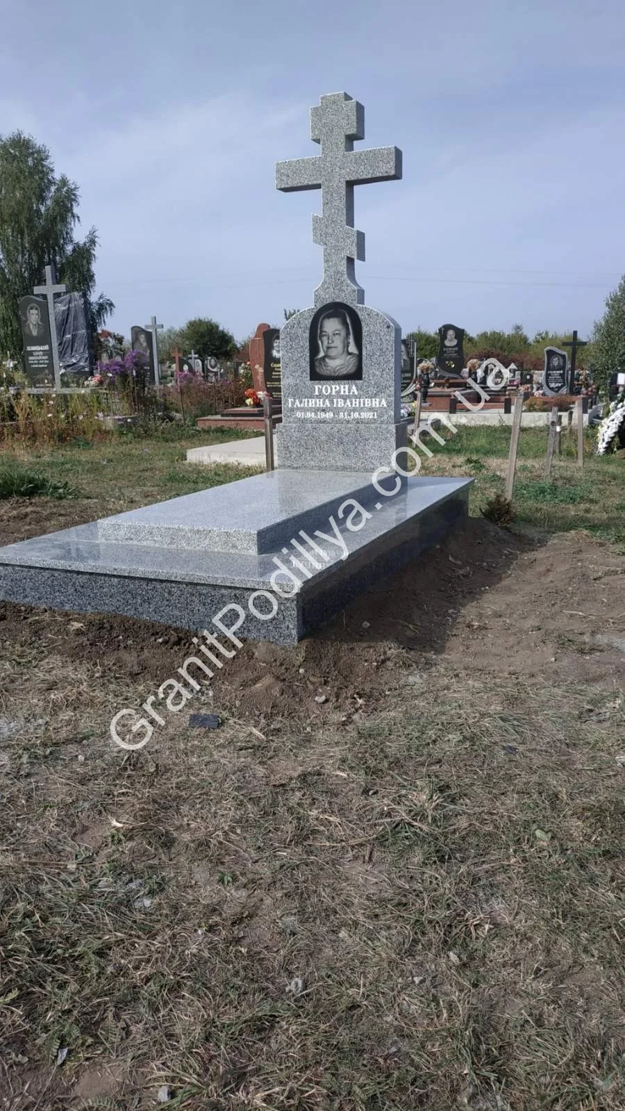 Одинарний пам'ятник з граніту - Кам'янець-Подільський | GranitPodillya